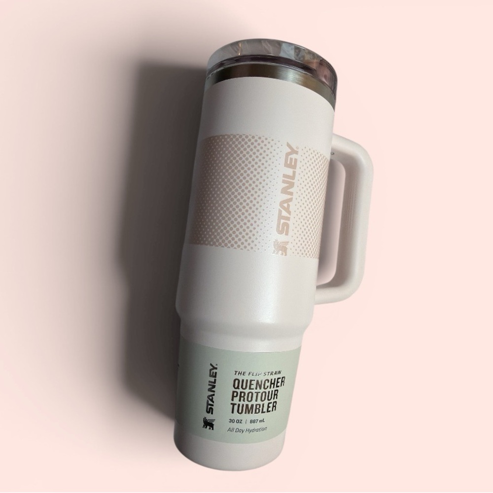 NIB - Stanley Quencher ProTour 30 oz Tumbler - Light Pink Accents
